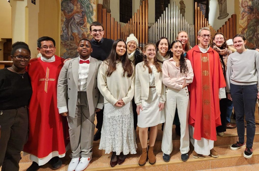 Sacrement de confirmation pour les jeunes de la paroisse